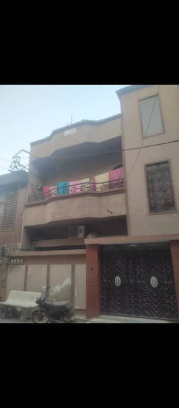 BEAUTIFUL G+1 HOUSE FOR SALE IN SECTOR 11C1 ADAM TOWN