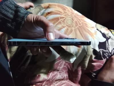 Apple i phone//13 pro max 128GB