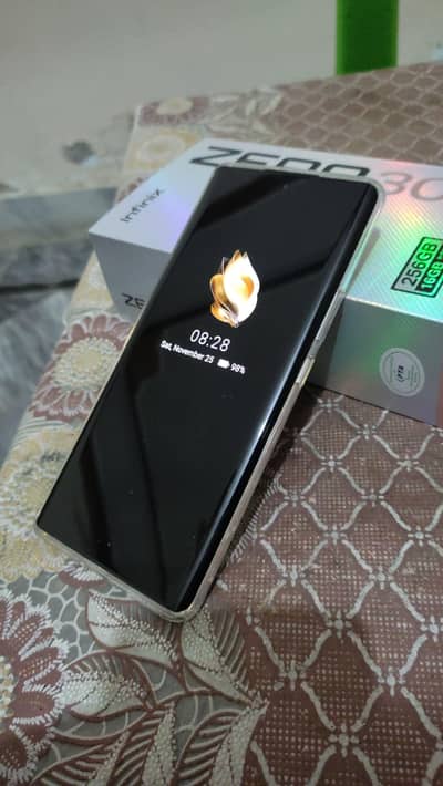 Zero 30 new condition 10/10 golden color