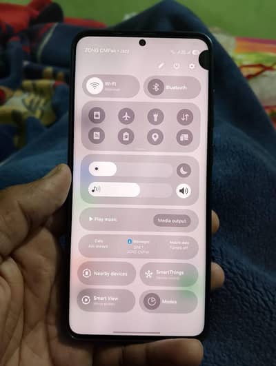 Samsung s20 plus official  approved box read full ad