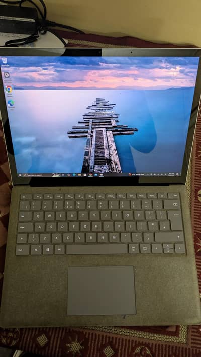 Microsoft Surface Laptop