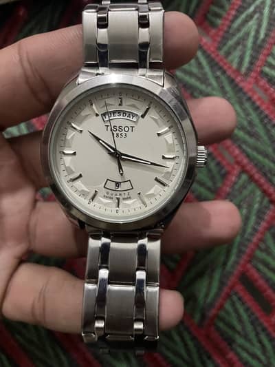 Tissot 1853 day and date with box