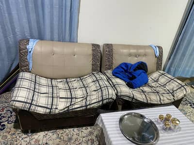 4 sofa in good condition
