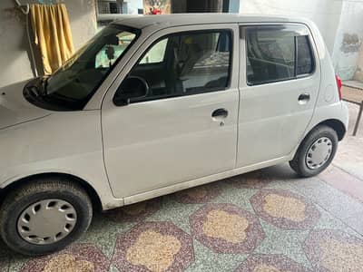 Daihatsu Esse 2012