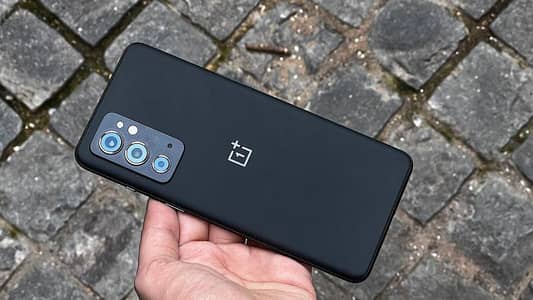 oneplus 9RT 128 gb 888 Snapdragon 65w charging non pta