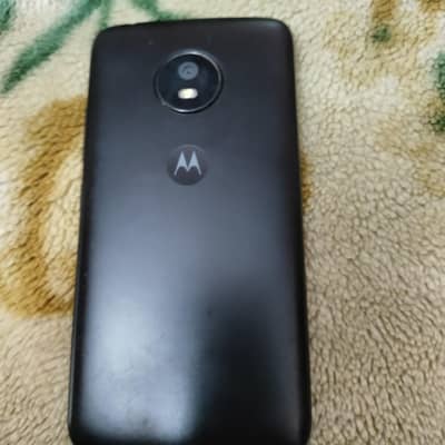 moto e4 used in good condition. Ram 2GB internal 16 Gb
