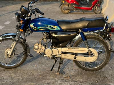CD70 bike self used original tanki tapy not accident original all part