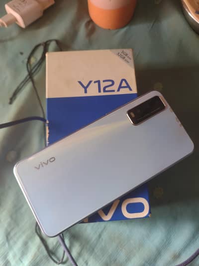 vivo y12
