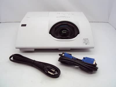 Hitachi cp-bw301wn projector
