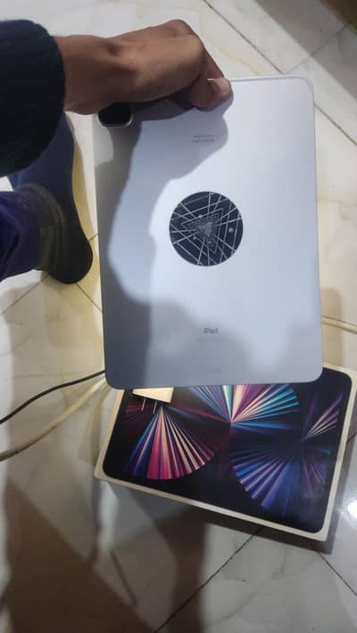 IPAD M1 FOR SALE 8/128  full gurrante and full fresh set