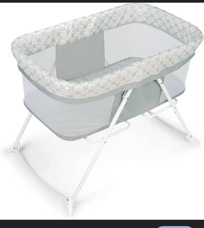 Baby bassinet / cot