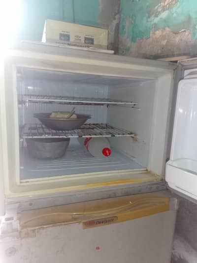 Dawlance mini freezer