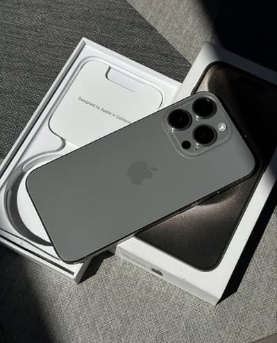 IPhone 15 Pro Max / 97% Battery / 512 GB