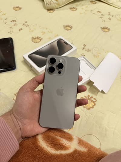 Apple iPhone 15 Pro Max 256Gb Natural Titanium