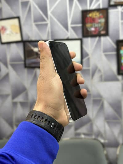 iphone xR 64GB MDM bypass converted to 17pro