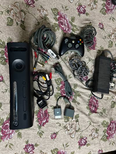 xbox 360 with all accessories ( Dubai Imported )