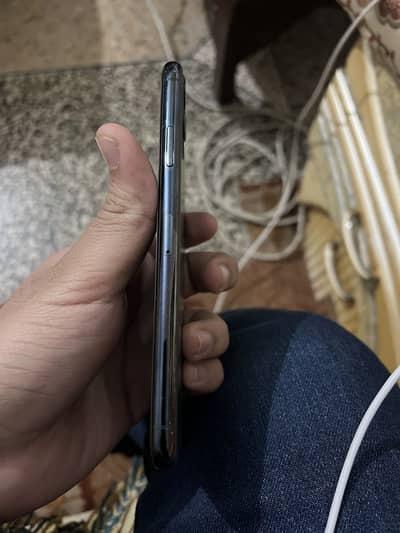 Iphone 11 pro max 256gb fatory unlock