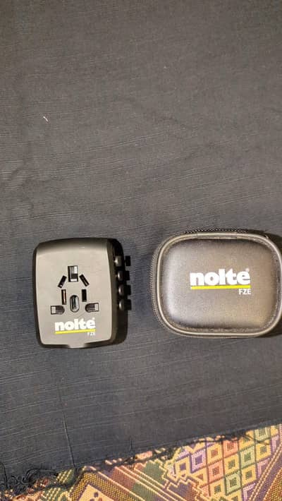 Nolte fze Universal Travel Adapter