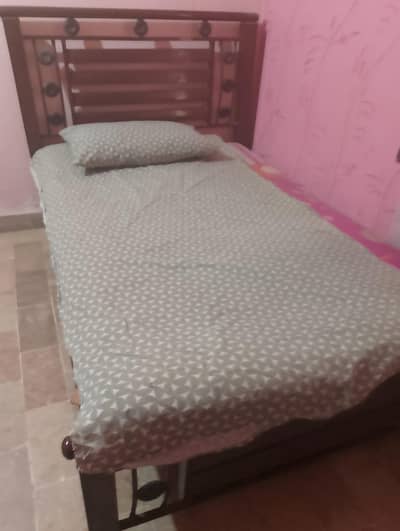 Single Bed with mattress (pink Wala mattress)