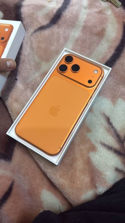 Iphone 17 pro max 256GB Cosmic Orange Non PTA