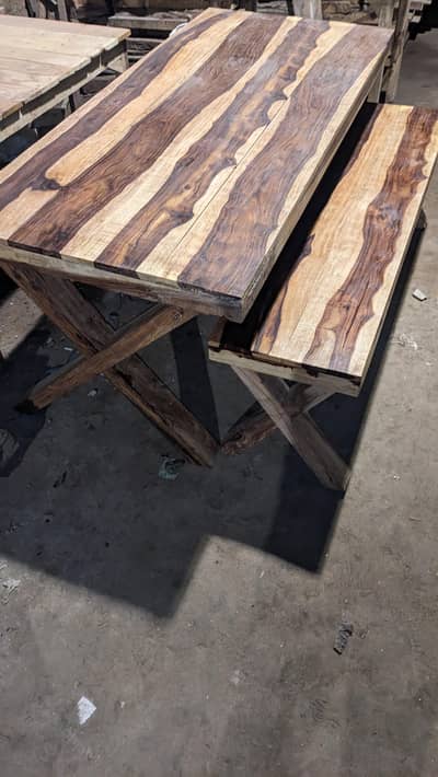 Dining table in shisham wood