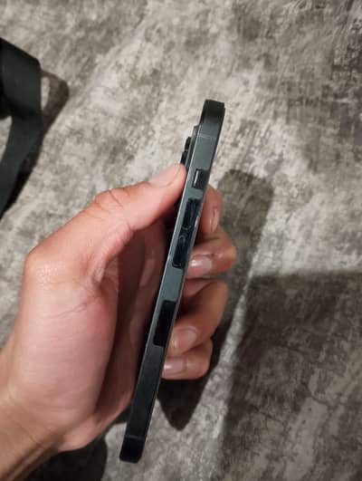 Iphone 14 pro  128 GB . . JV (LLA) model