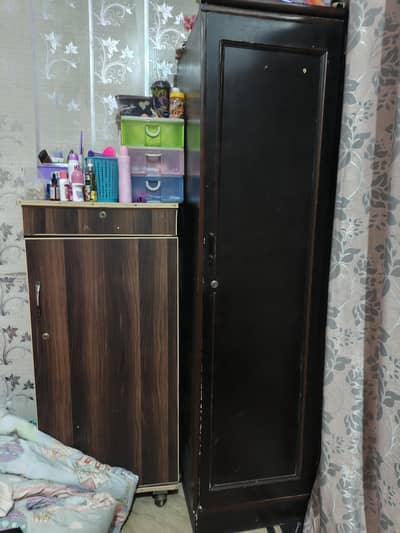 single door 3 wardrobe's