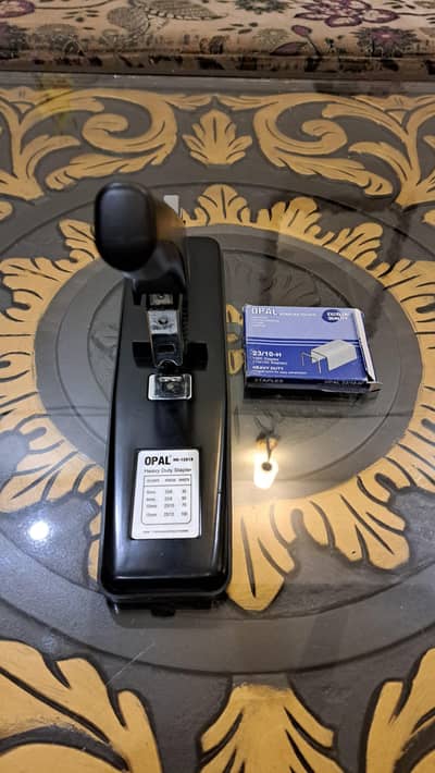 Opal Stapler machine heavy duty 10/10 condition