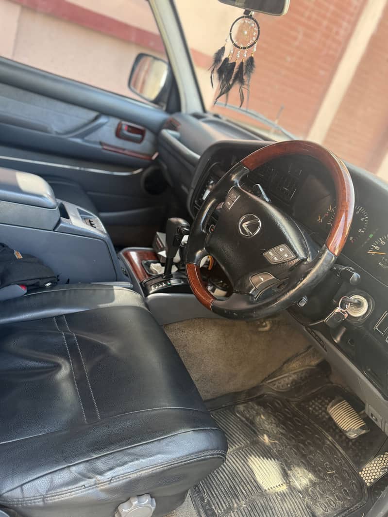 Lexus 4