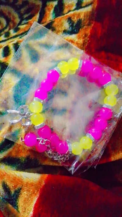 Beautiful braslate available in multiple colors