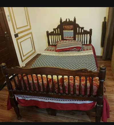 Single Bed (Sheesham wood) with Mattress