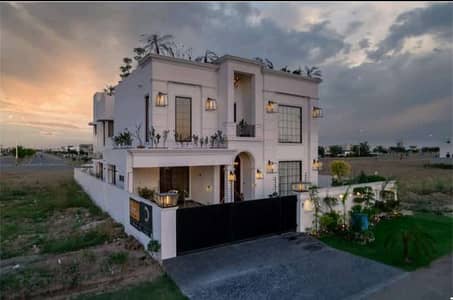 1 KANAL ELEGANT SUPER HOT LOCATED BUNGALOW IS AVAILABLE IN THE BEST BLOCK OF DHA LAHORE | FULLY FURNISHED