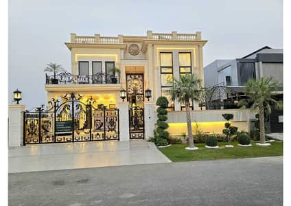 BRAND NEW 20 MARLA ELEGANT AND FULLY MAINTAINED SUPER HOT LOCATED BUNGALOW IS AVAILABLE IN THE BEST BLOCK OF DHA LAHORE.