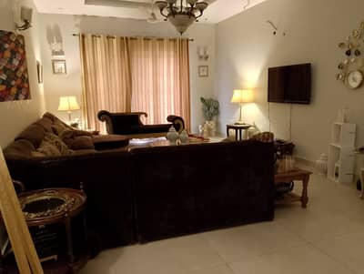 Luxurious 1-Kanal Fully Furnished Upper Portion For Rent