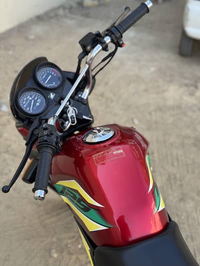 Honda CB 125f, Brand New, Original Condition