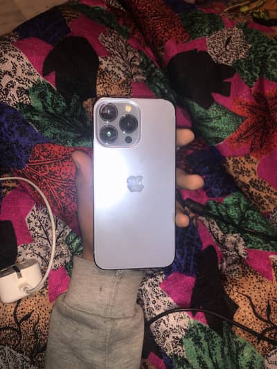 10/10 256 GB battery 89