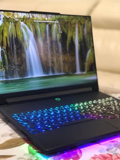 Lenovo Legion 9 16IRX9 – Core i9-14900 | 64GB RAM | 1TB SSD | RTX 4080