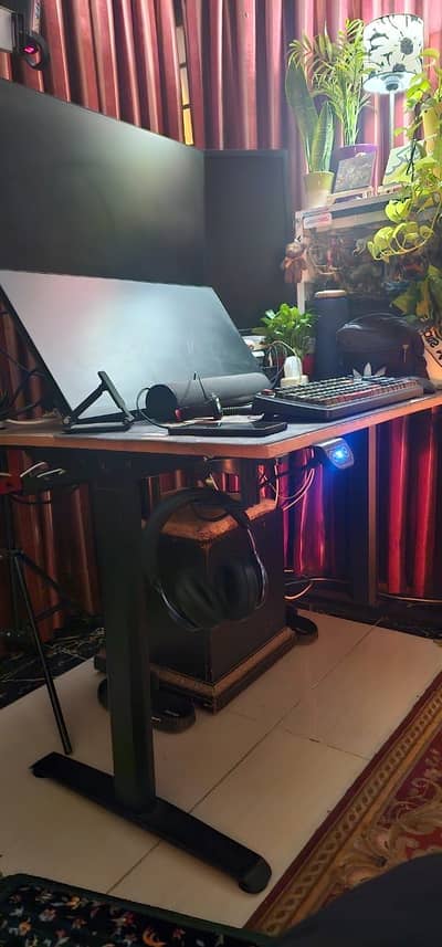 Hydraulic table + boss chair