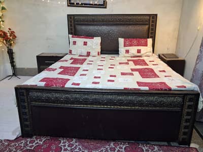 King Size Bed with Six Inches Matress