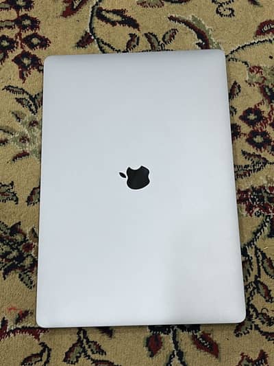 MacBook Pro 16- Inch (2019) - Core i9 | 32 GB RAM| 500 GB SSD | 10/10