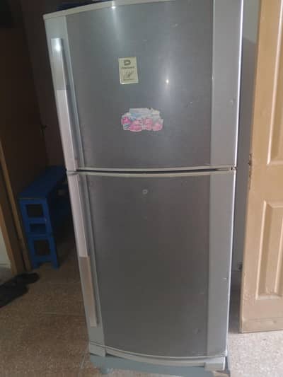 Refrigerator/Fridge