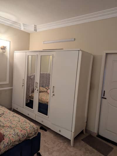 wardrobe good condition