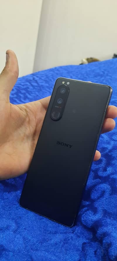 SONY XPERIA 5 lll available in good condition 8gb 128gb snapdragon 888