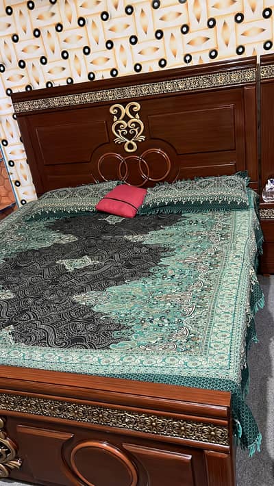 New queen size bed with one side table