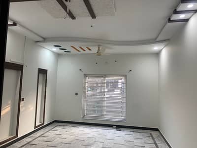 15 MARLA UPPER PORTION AVAILABLE FOR RENT