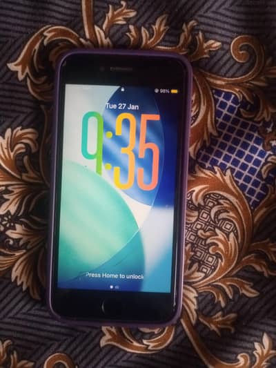 SE 2020 waterpak  Factory unlocked 64 GB