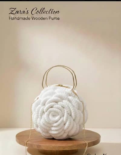 handmade woolen pures customised