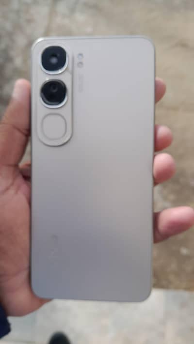 vivo y200   8/256 GB