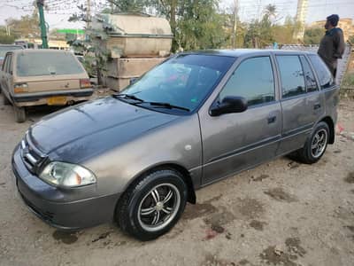 Suzuki Cultus 2015 (03352034860)
