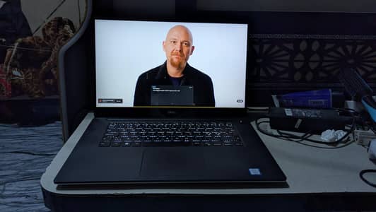 Dell precision 5520 i5 7th Gen 4Gb Nvidia Quadro m1200